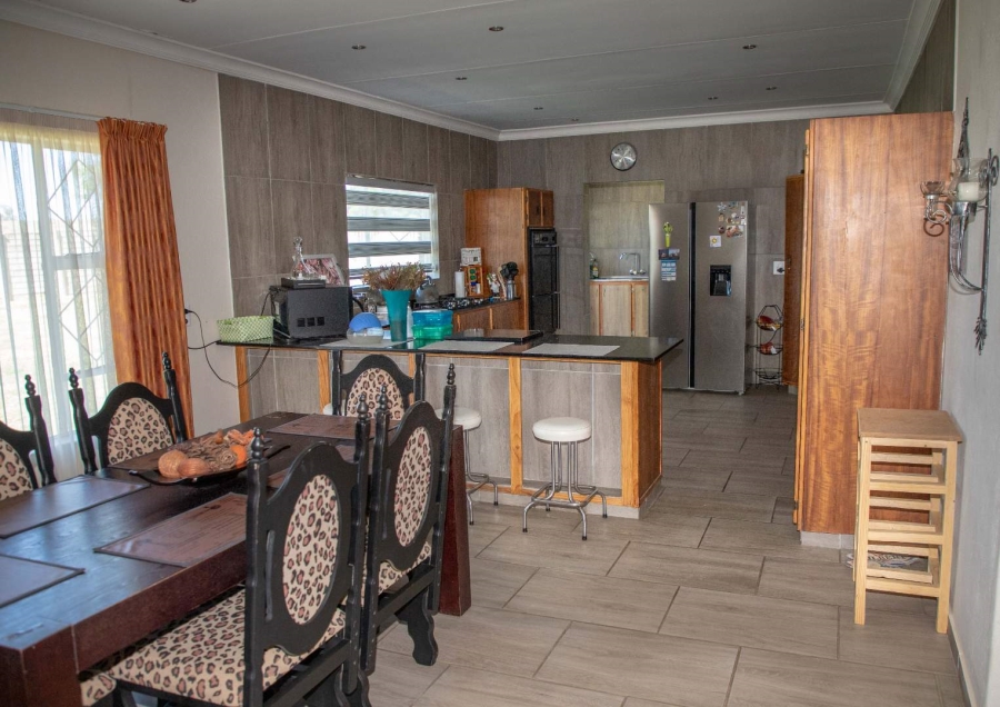 4 Bedroom Property for Sale in Heilbron Free State